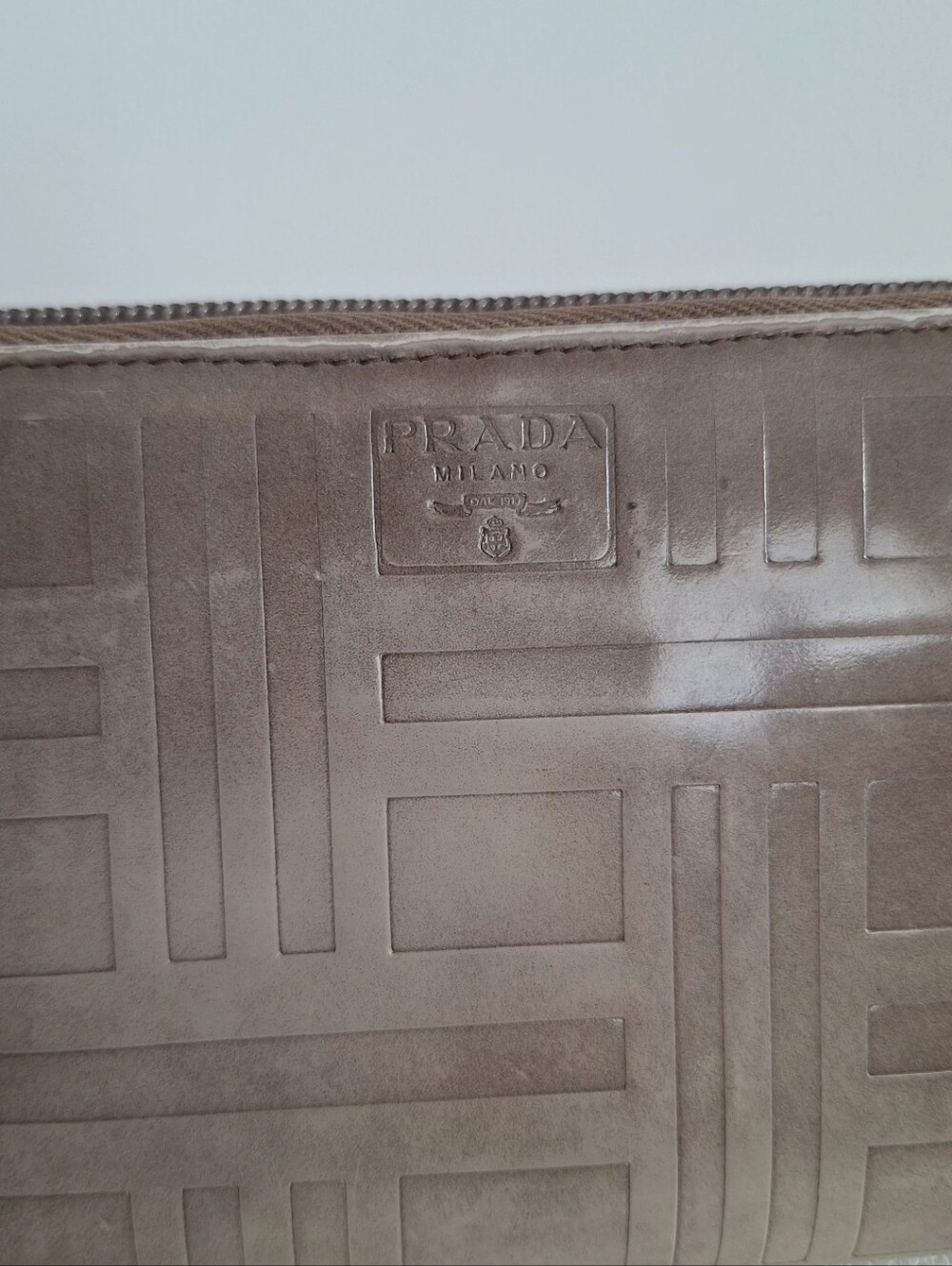 Prada Milano Grey Long Zip Wallet EUC - Picture 3 of 6